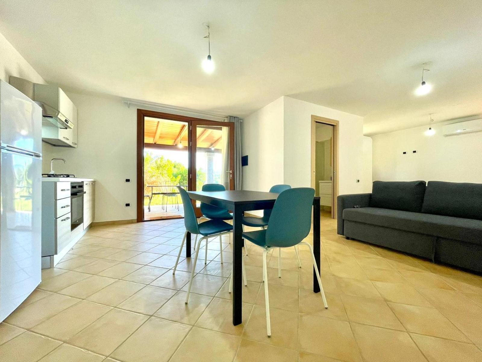 Cronta Apartments Bari Sardo Esterno foto